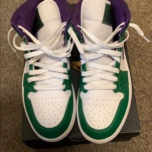 Jordan 1 mid “Incredible Hulk “